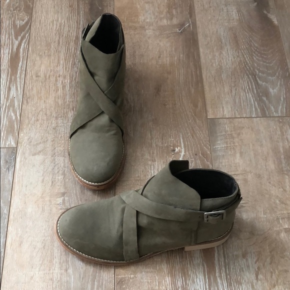 Free People Boot - Picture 2 of 3